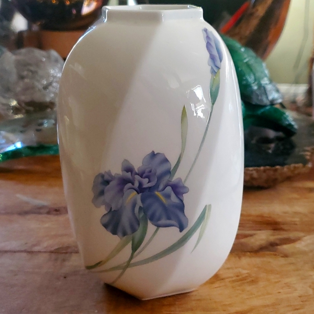 Christopher Stuart Iris Bone China Vase